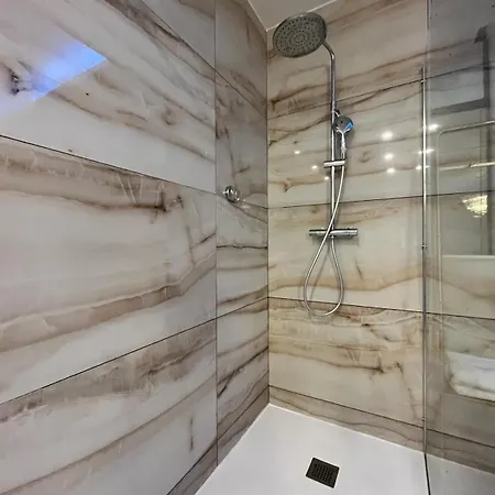 Golden House - Jacuzzi Appartamento