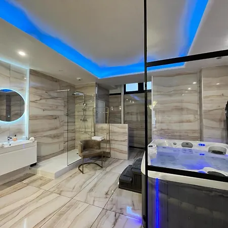 Golden House - Jacuzzi * Rouen