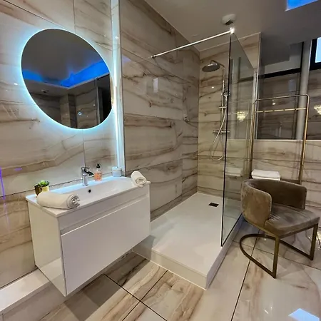 Golden House - Jacuzzi Appartamento